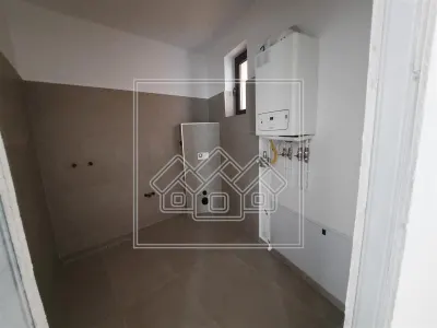 Spatiu comercial nou, modern, 81 mp utili, zona Piata Cluj - foto 5