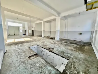 Spatiu comercial de vanzare Sibiu - 420 mp, parcare - zona Selgros - Sibiu