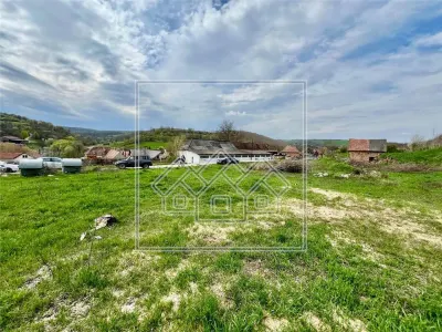 Teren de vanzare - intravilan, 2700 mp, zona turistica - Seica Mica - foto 2