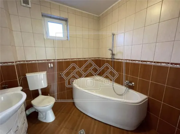 Casă 4 camere Sibiu - poza 9