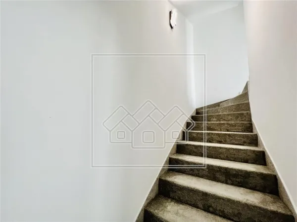 Casă 4 camere Cristian - poza 17