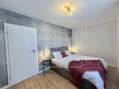 Penthouse mobilat complet, 4 camere si balcon, intabulat - foto 10