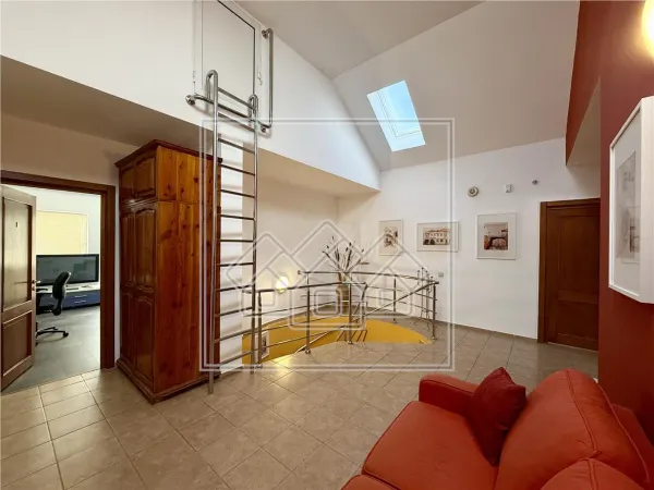 Casă 8 camere Cisnadioara - poza 28