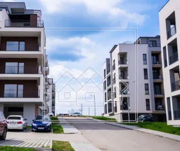 Apartament 2 camere, intabulat, terasa mare, bloc nou, zona buna - foto 13