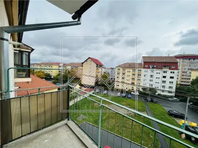 Ap decomandat, 3 camere, 2 balcoane, pivnita, Valea Aurie - foto 3