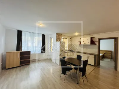 Apartament la cheie, 3 camere, balcon, zona Rahova - foto 1