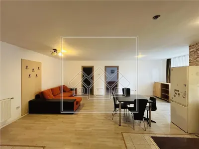 Apartament la cheie, 3 camere, balcon, zona Rahova - foto 12