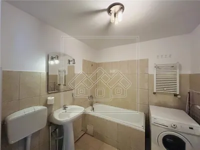 Apartament la cheie, 3 camere, balcon, zona Rahova - foto 4