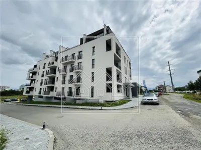 Apartament 2 camere, terasa mare, bloc nou, zona buna - foto 12