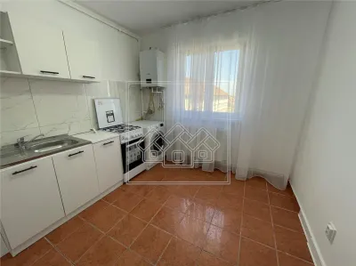 Garsoniera decomandata Vasile Aaron, recent renovata, predare imediata - foto 1