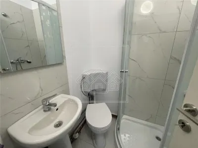 Garsoniera decomandata Vasile Aaron, recent renovata, predare imediata - foto 5
