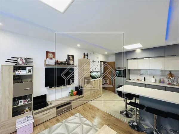 Apartament 3 camere Șelimbăr - poza 5