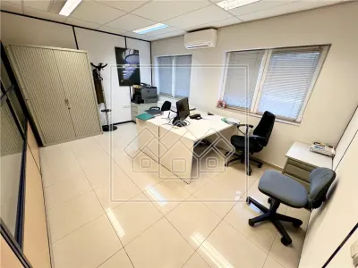 Spatiu de birouri - la cheie, mobilat - 257 mp - 8 birouri - foto 4