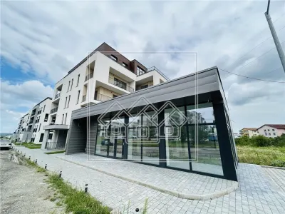 Apartament 2 camere, balcon, bloc nou, cu lift, zona buna - foto 11