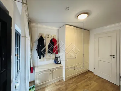 Casa moderna, mobilata si utilata, teren de 309 mp - Cisnadioara - foto 18
