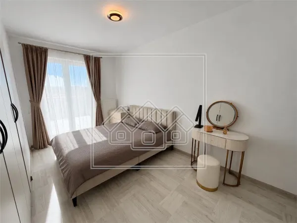 Apartament 3 camere Șelimbăr - poza 5