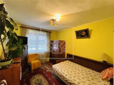 Ap decomandat, 3 camere, balcon, pivnita - N. Iorga - foto 19