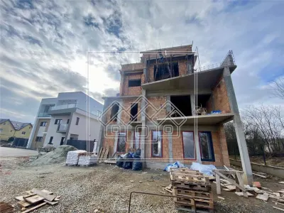 Ap cu 4 camere, 105 mp utili, 3 bai, la cheie, confort lux - Sibiu