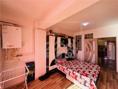 Ap cu 2 camere, la cheie, balcon - etaj intermediar - foto 5