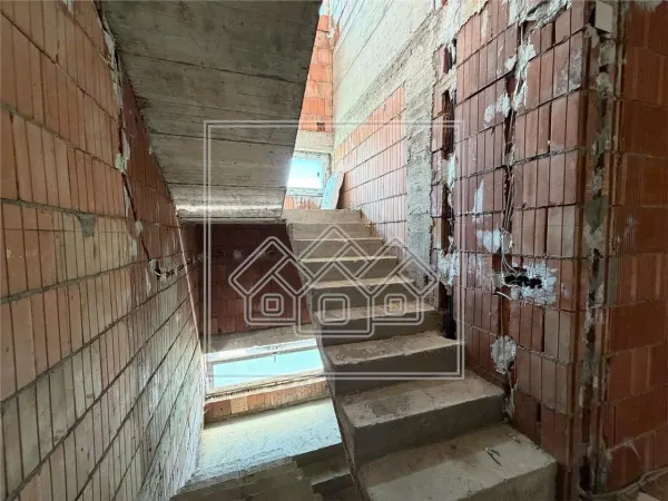Casă 5 camere Cisnadioara - poza 14