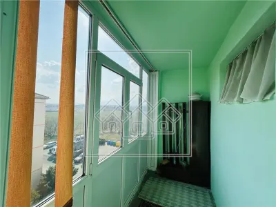 Ap decomandat, 3 camere, 2 balcoane - Zona Turnisor - foto 14