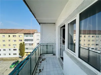 Ap decomandat, 3 camere, 2 balcoane - Zona Turnisor - foto 8
