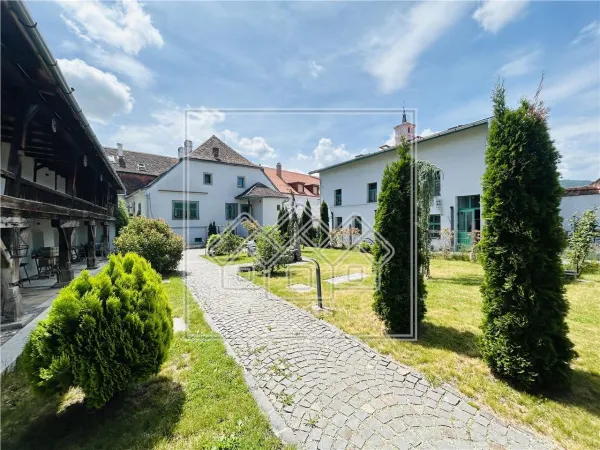 Casă 13 camere Cisnădie - poza 3