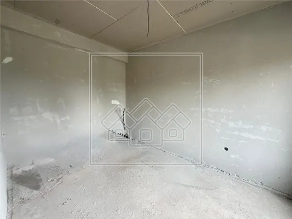 Casă 4 camere Mohu - poza 11