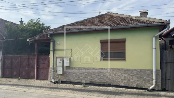 Casă 2 camere Tălmaciu - poza 1