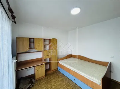 Ap la vila, cu 3 camere, balcon mare - Selimbar - foto 11