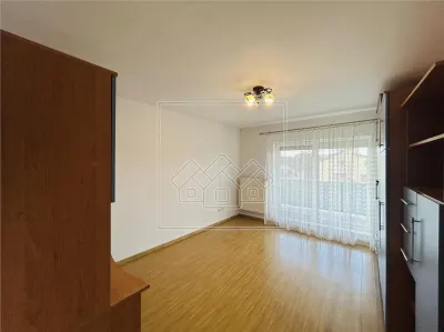 Ap la vila, cu 3 camere, balcon mare - Selimbar - foto 3
