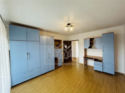 Ap la vila, cu 3 camere, balcon mare - Selimbar - foto 5