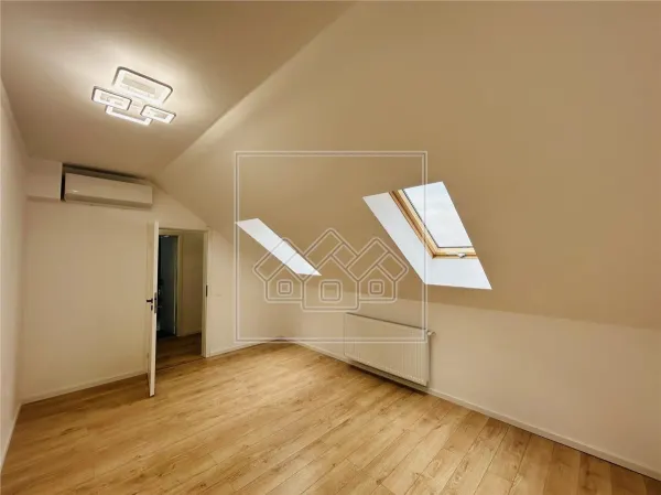 Apartament 3 camere Sibiu - poza 11