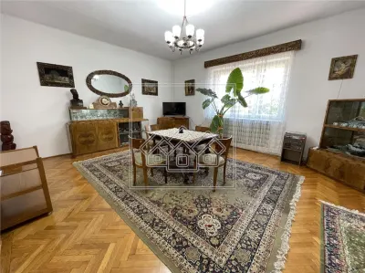 Apartament la vila, 4 camere, 156.5 mp | Garaj | Zona Centrala Sibiu - Sibiu