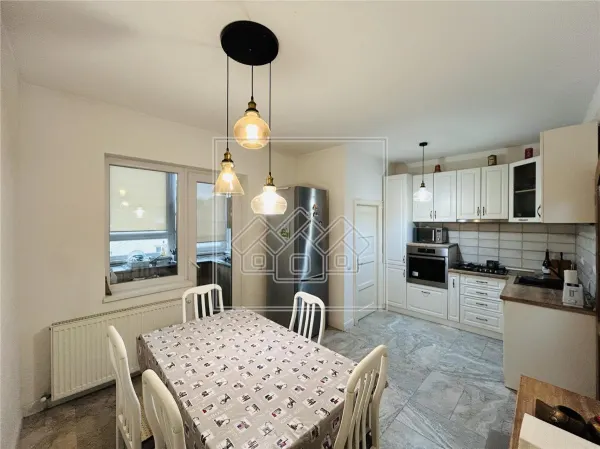 Apartament 4 camere Sibiu - poza 3