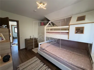 Casa individuala, 130 mp utili, teren de 234 mp si terasa mare - foto 11