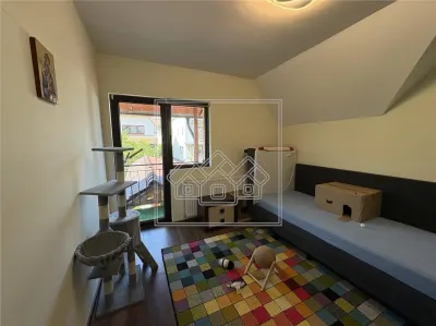 Casa individuala, 130 mp utili, teren de 234 mp si terasa mare - foto 14