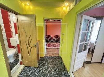 Apartament de vanzare in Sibiu, 15 min de centrul Sibiului, et 2 - foto 2