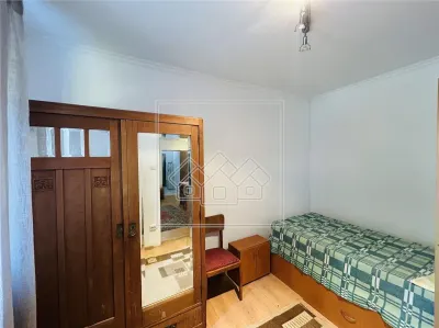 Ap cu 2 camere, balcon - Zona Cedonia - foto 4