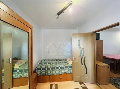 Ap cu 2 camere, balcon - Zona Cedonia - foto 5