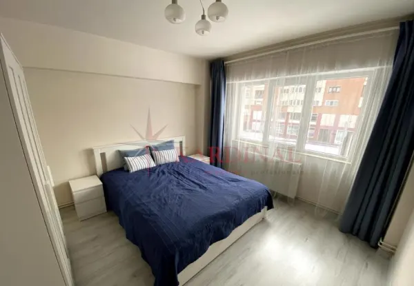 Apartament 3 camere Brașov - poza 1