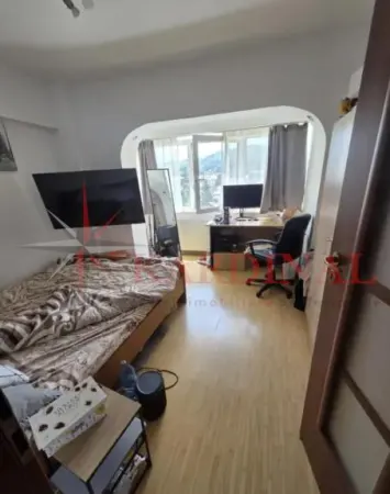 Apartament 3 camere Brașov - poza 1
