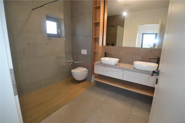 Casă 3 camere Tărlungeni - poza 9