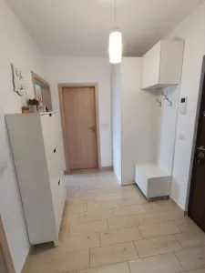 Apartament 2 camere mobilat, utilat , parcare  Tractorul- Grandis - foto 6
