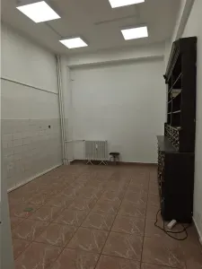 SPATIU COMERCIAL CENTRAL - foto 2