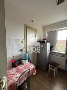 Decomandat la etaj 3 aproape de piata 700 bloc izolat - foto 14