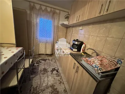 Etaj 3 cu 2 băi și 2 balcoane in bloc anvelopat linga parcul Clabucet - foto 7