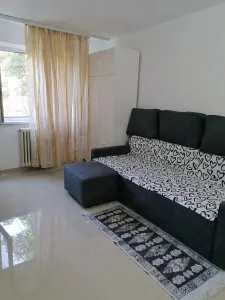 Decomandat cu 2 bai la etajul 3, mobilat si utilat - foto 5