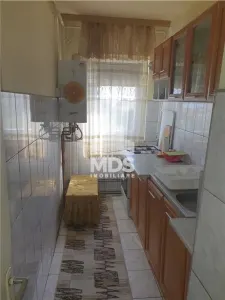 Etaj 3 cu centrala propie linga Padurice - foto 1