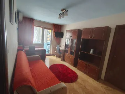 Mobilat la etaj 2 in bloc anvelopat cu centrala propie - foto 4